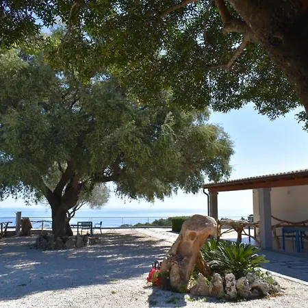 Pranos Turismo Rurale 호텔 2*