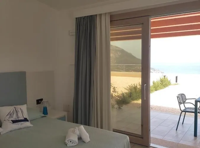 Pranos Turismo Rurale מלון קאלה גונונה